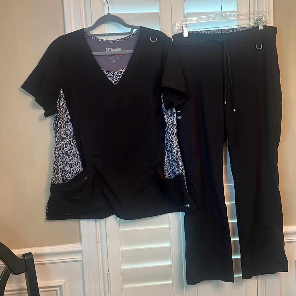 scrub set